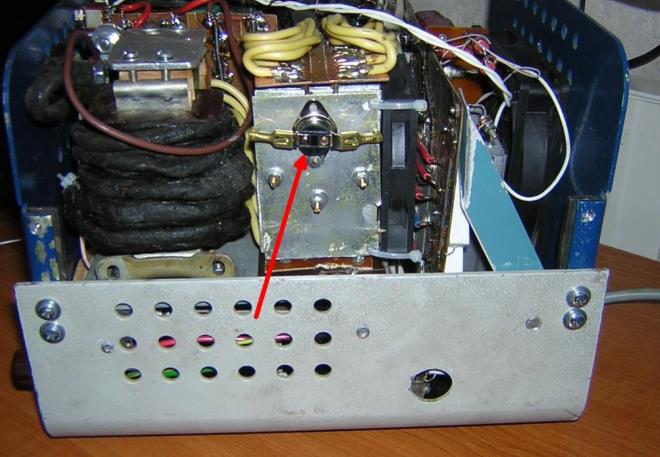 Часто выходящий из строя термодатчик, находящийся обычно на диодном бл
